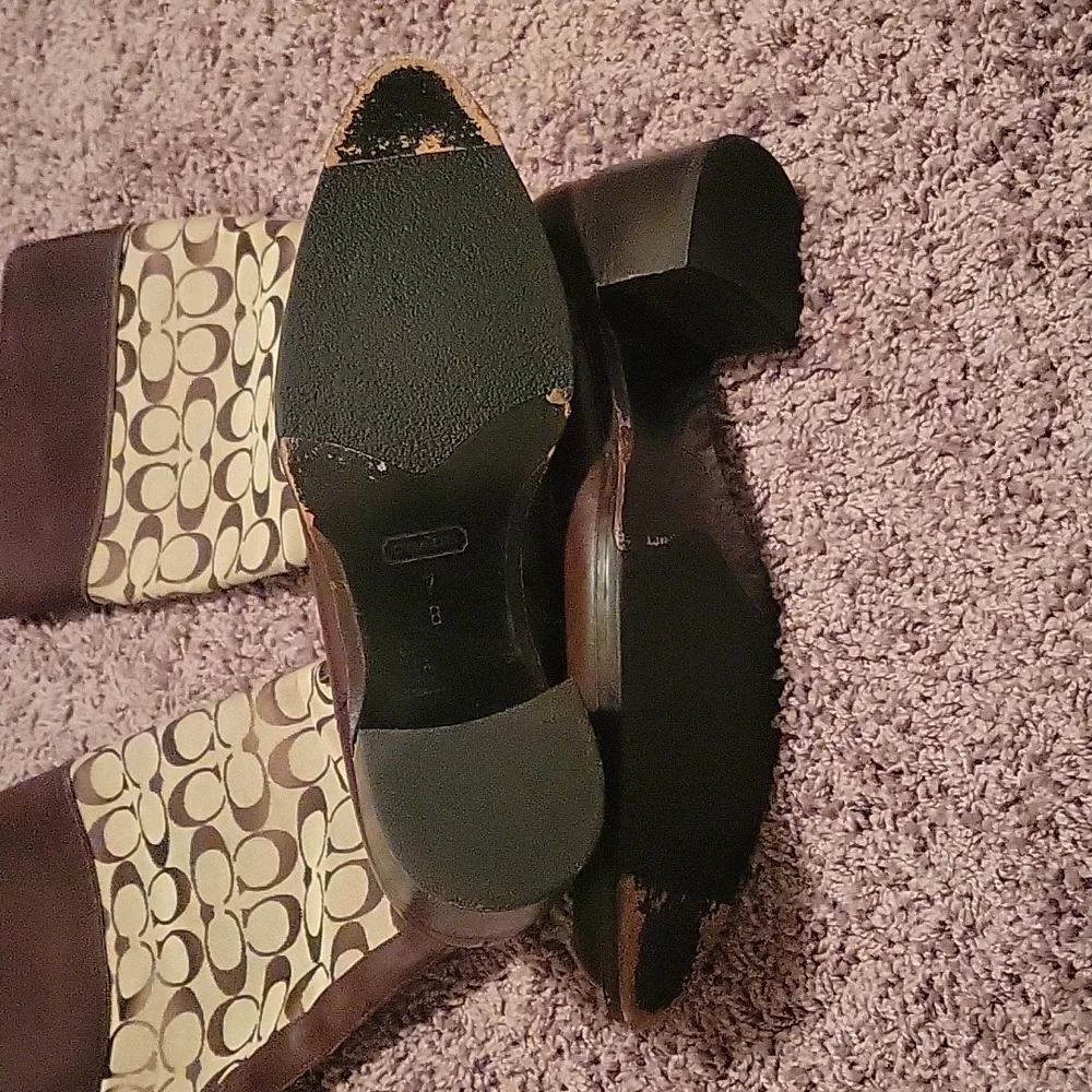 Coach Signature Boot - Picture 2 of 5